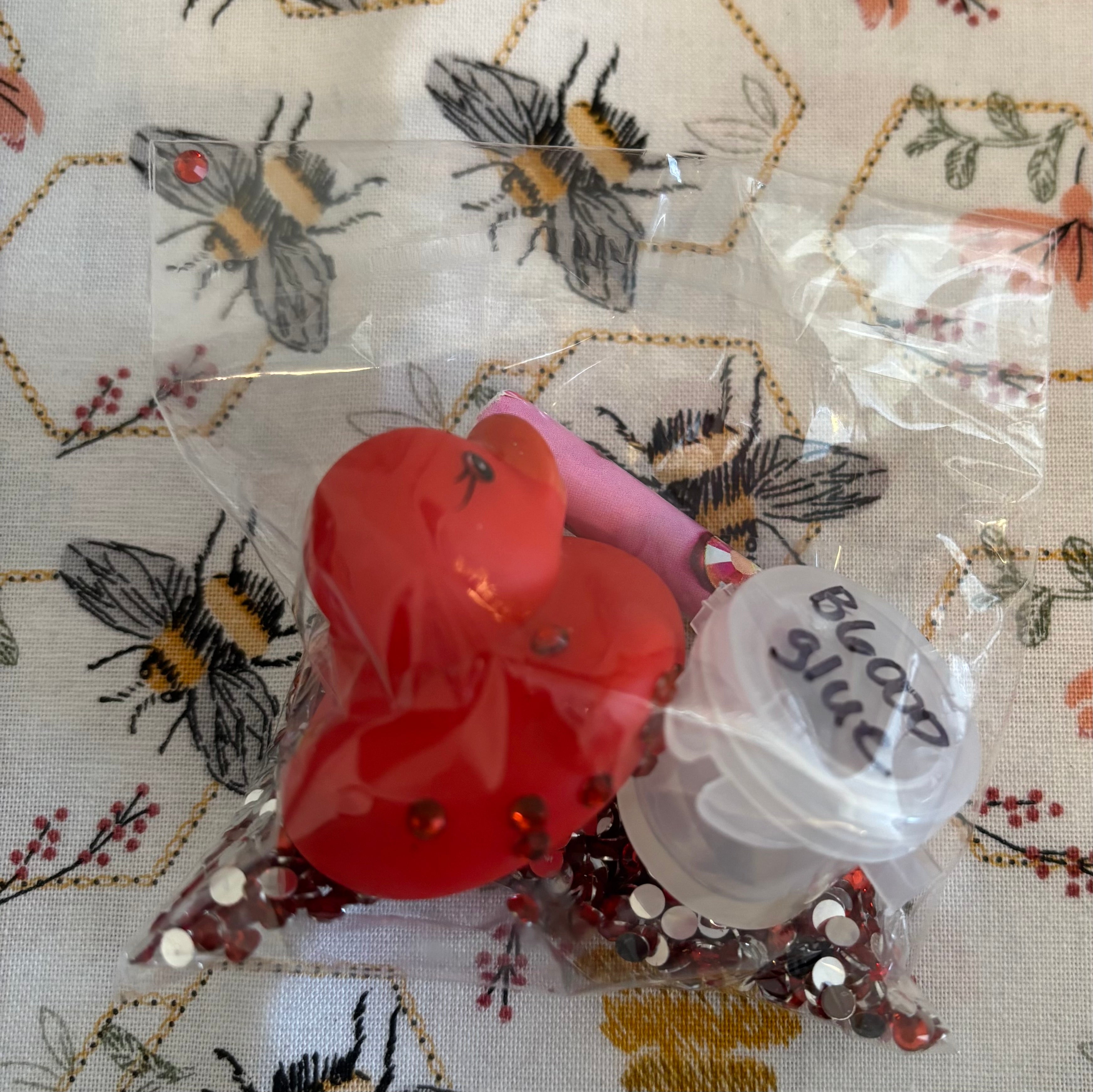 Rhinestone A Duck Kit--Red